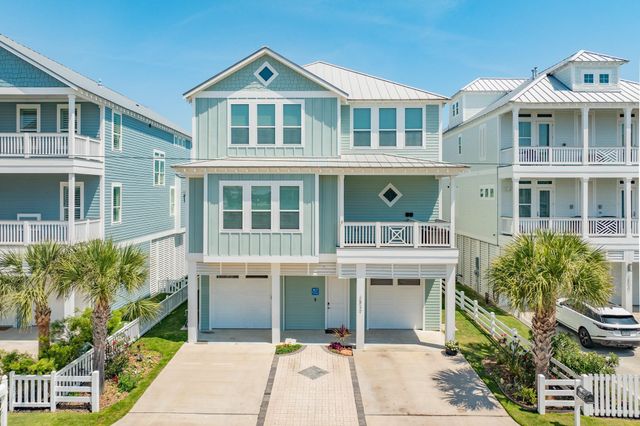 3827 Sea breeze Ln — Beachside Village