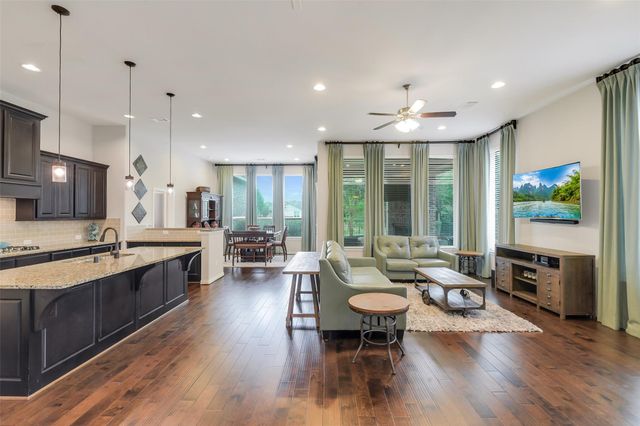 16626 Whiteoak Canyon Dr — Groves Sec 9