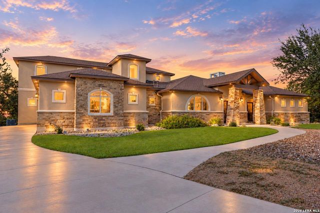 8 BRAEBURN CT — HIGHLANDS OF BULVERD