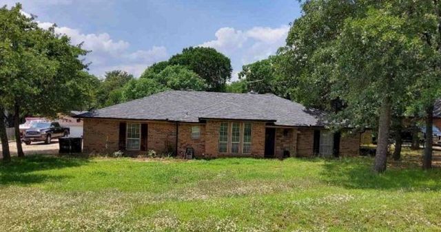 517 Shady Oaks Trl — Forest Add