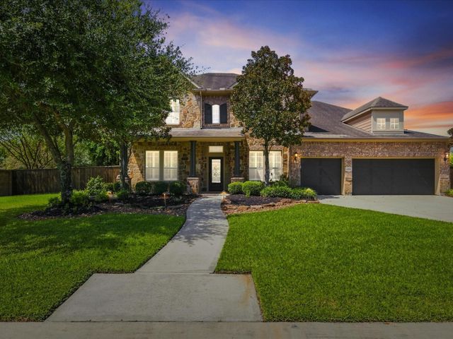 13903 McDannald Park Ln — Fall Creek