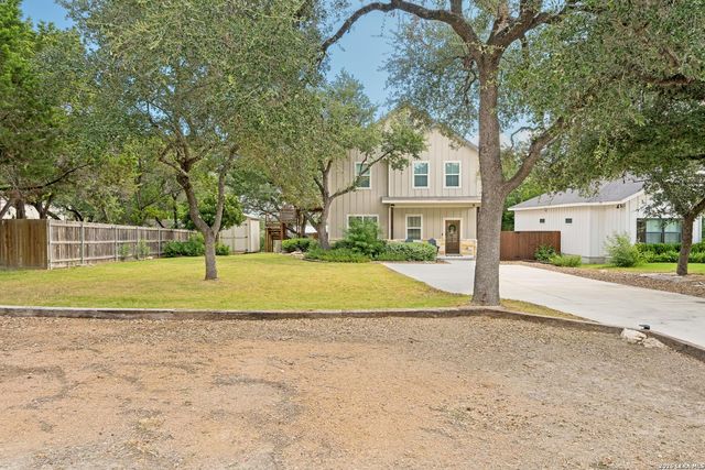 2619 Candlelight Dr — Canyon Lake Hills
