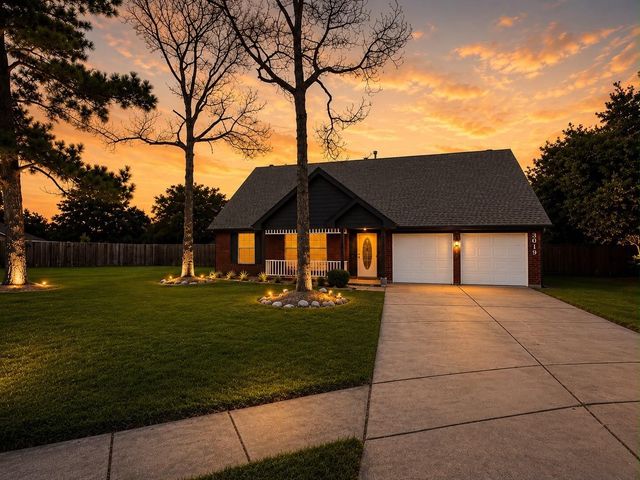 3019 Lotus Ln — Southwyck