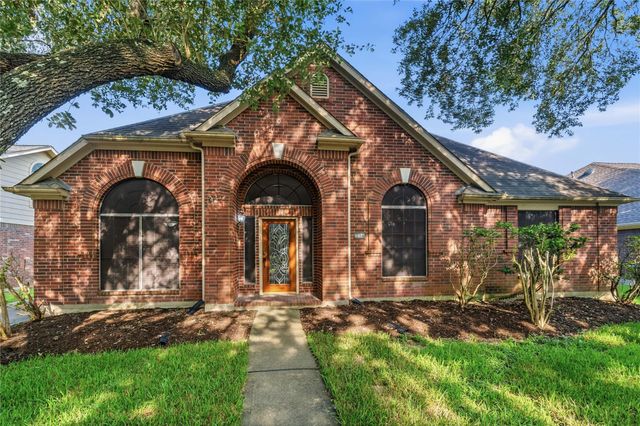334 Indian Summer Dr — Summerhill Sec 1