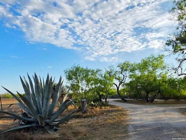 4029 County Road 117 — RURAL ACRES