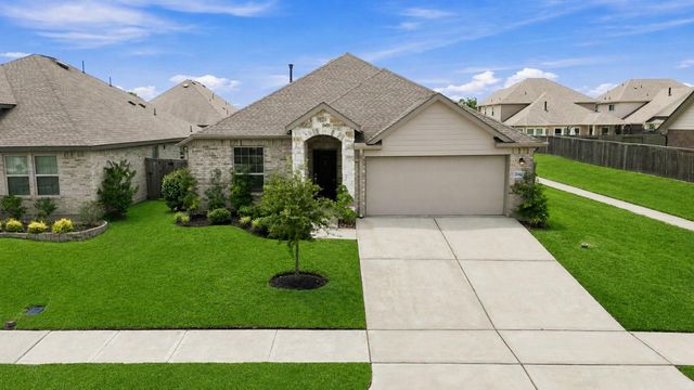 21431 Petherton Dr — Alexander Estates