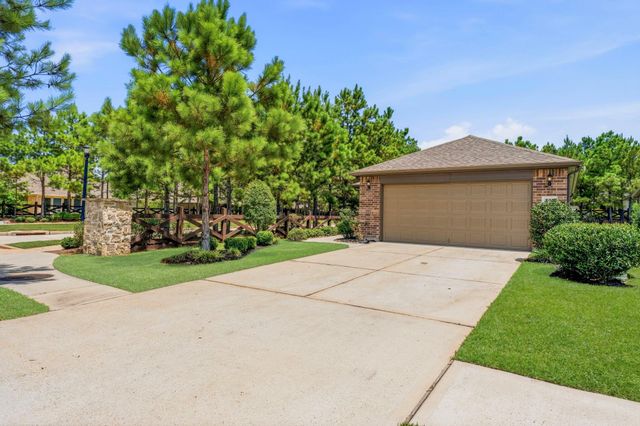 201 Flaxen Chestnut — Del Webb The Woodlands
