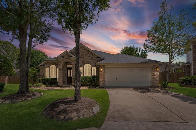 2615 Easton Springs Ct — Shadow Creek Ranch Sf1-Sf2-Sf3
