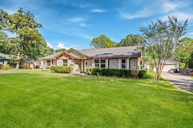 12715 Oakfield Dr — Timberlake Estates