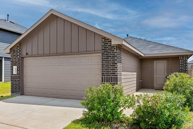 40830 Hawthorne Glades St — Mill Creek Estates