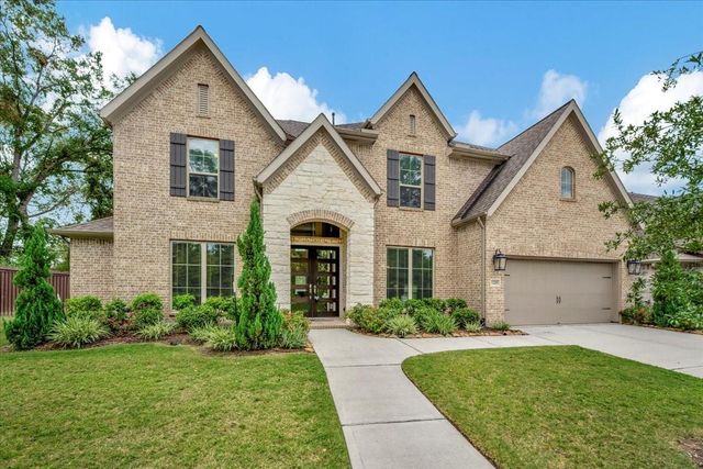 12218 Hickory Arroyo Dr — Groves