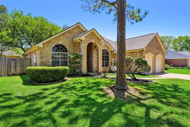 124 Crimson Bay Dr — South Shore Village