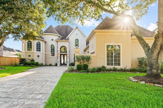 3707 Abbeywood Dr — Lakepointe Sec 2 At Silverlake