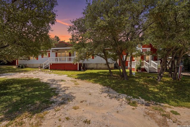 942 Leaning Oak — CYPRESS LAKE GARDENS