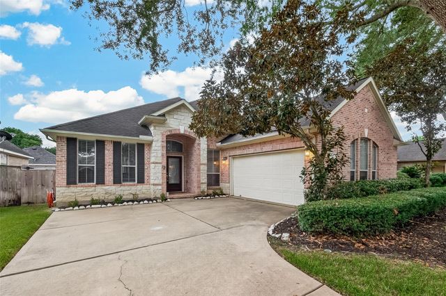 3315 Long Briar Ln — Orchard Lake Estates Sec 1