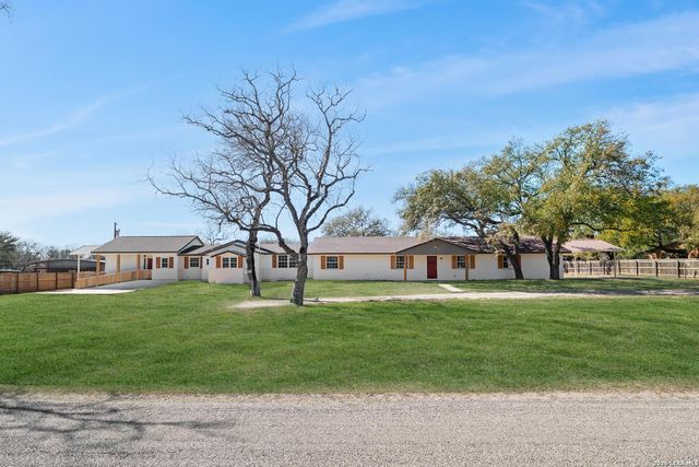113 CRESTLINE DR — OAK FOREST