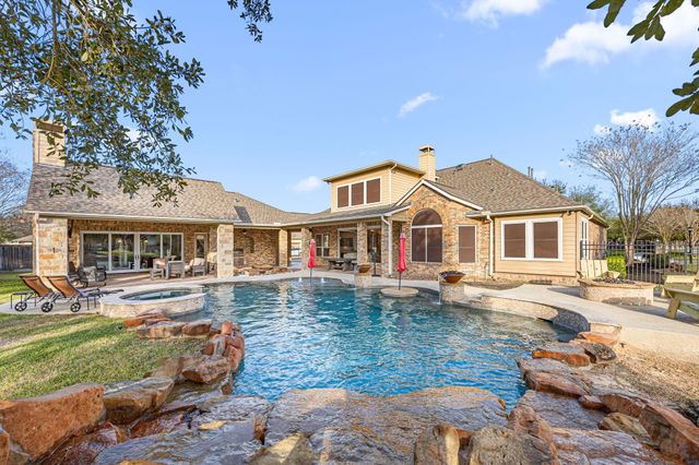 17807 Fairhaven Gateway Dr — Lakes of Fairhaven Sec 03
