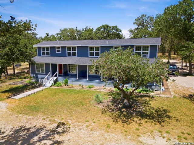 156 Deep Woods Dr — COUNTRY PLACE