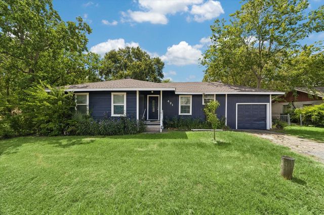 421 Dwire Dr — Bay Oaks