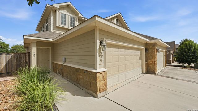 727 GRISTMILL DR — OLD MILL
