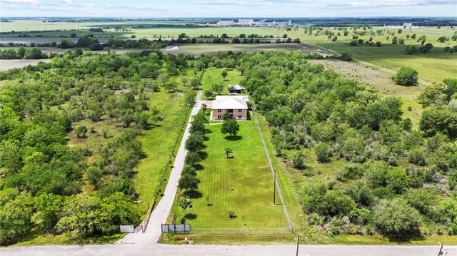 523 Moore Bar Rd — Bbb & C Ry
