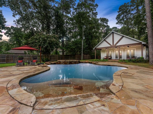 13710 Lost Creek Rd — Hunterwood