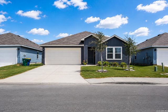 1004 VILLAGE RUN — Swenson Heights