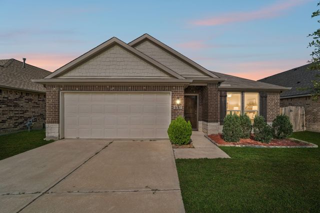 7331 Cypress Pin Oak Dr — Cypress Oaks Sec 2
