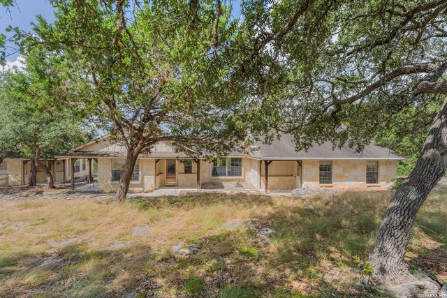 141 DREW LN — SCENIC HILLS