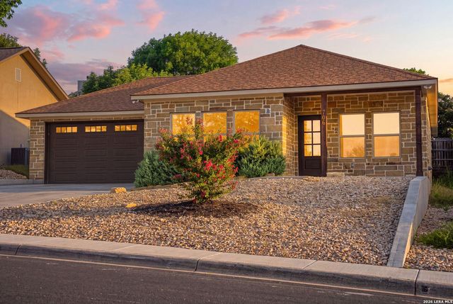 706 OAK VALLEY DR — OAK HOLLOW ESTATES