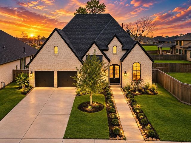 1722 Pleasant Grove Dr — Sienna Sec 30