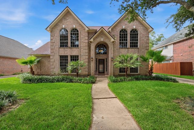 2202 Parkview Ln — Parkview Village At Lake Olympia