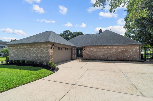 44 Bendwood Dr — Sugar Creek