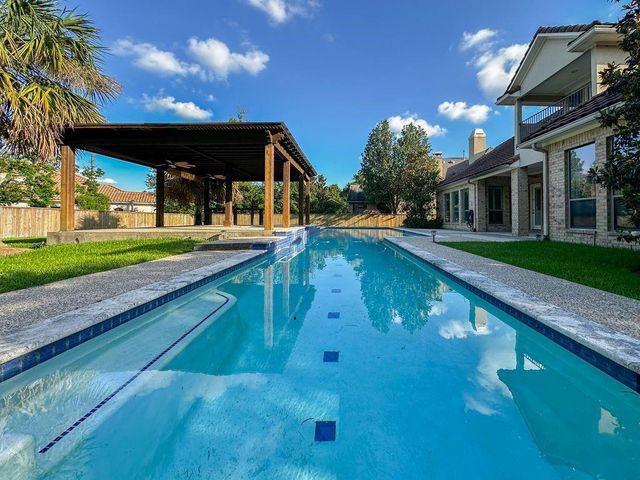 14 Spincaster Dr — The Woodlands Creekside Park 30