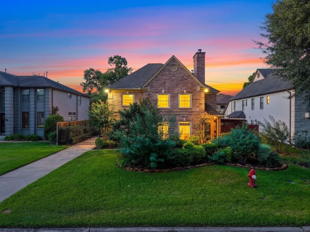 4616 Spruce St — Lidell