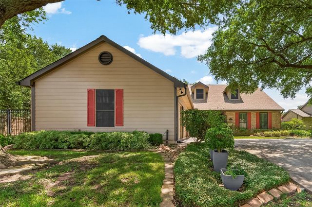 303 Longview Dr — SUGAR CREEK
