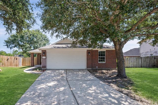 444 De Coster Blvd — North Pointe Trails Sec 2
