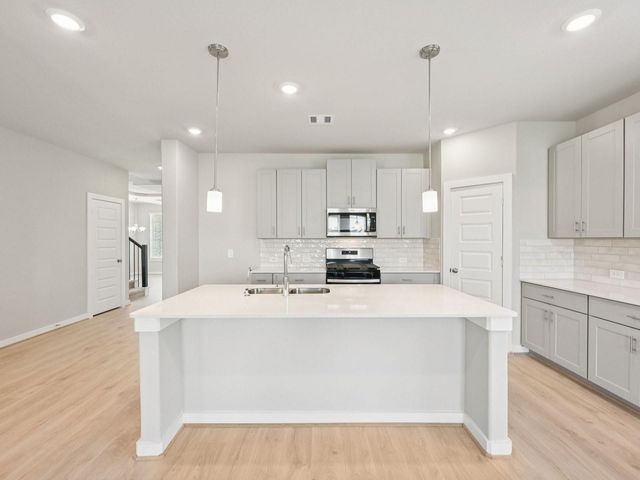 5244 Redbud Valley Dr — Massey Oaks Village