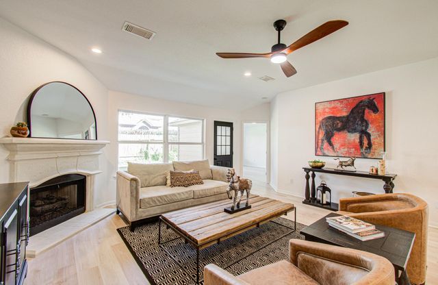 2030 Creek Shore Ln — Creekside Sec 2