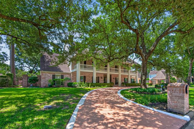 9303 Tranquil Park Dr — Champion Forest