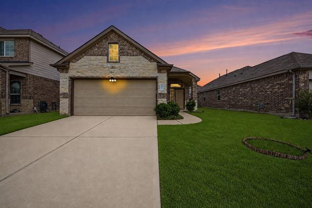 24806 Pavarotti Pl — Camillo Lakes