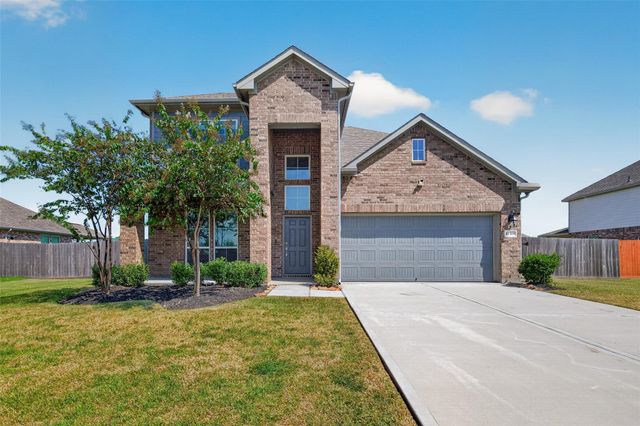 11319 Youngquist Dr — Country Creek