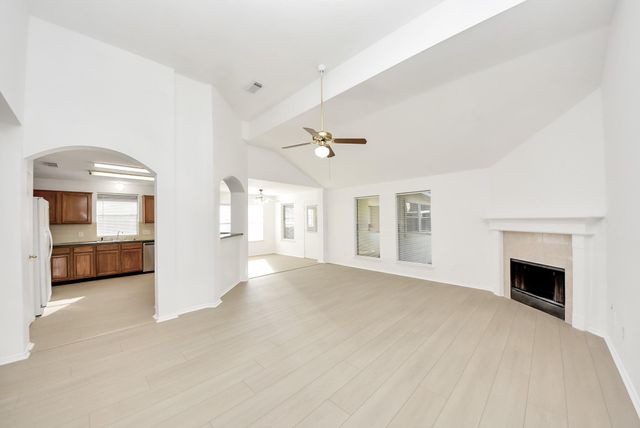 4239 Custer Creek Dr — Lexington Settlement Sec 2