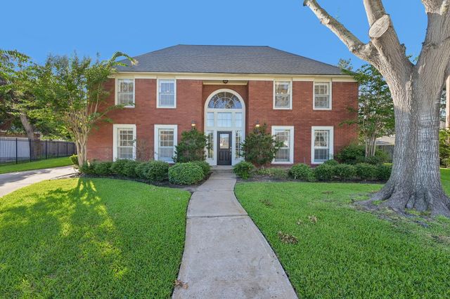 15 Sterling St — Commonwealth Park