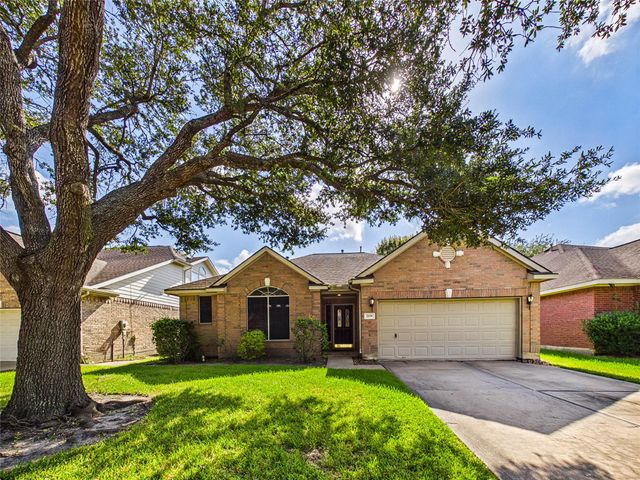 1119 Sussex Trl — Southdown Sub