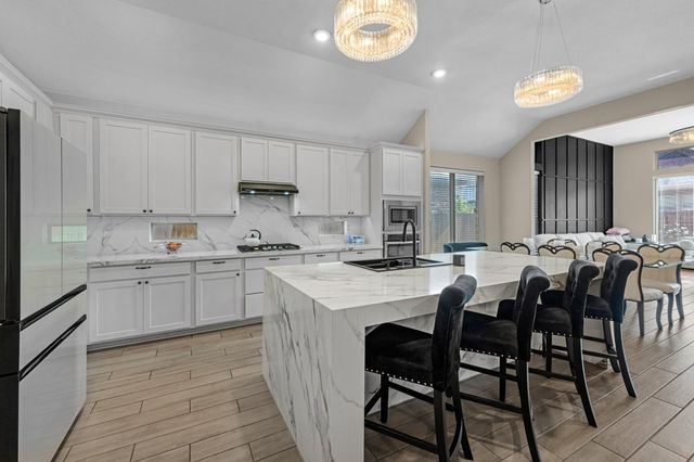 18223 Sofia Willow Way — Hayden Lakes Sec 9