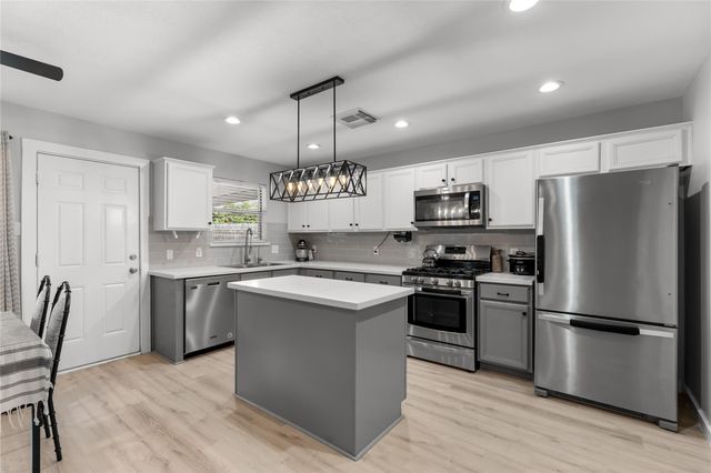 7123 Pheasant Grove Dr — Amhurst Sec 02