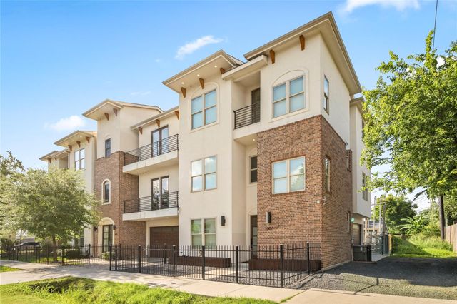 607 Jewett St — Heights Vincent Place
