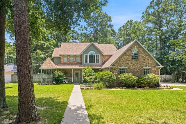 402 FAIRBANKS Dr — Westwood 03
