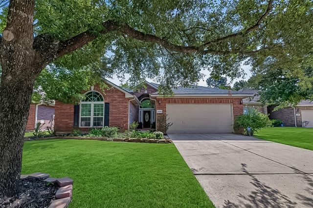 20818 Rose Crossing Ln — Windrose